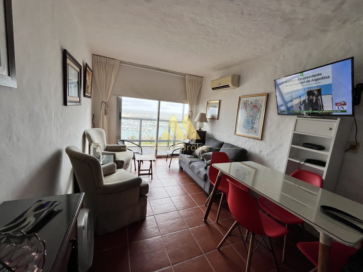 Apartamento ID.458 - Venta apartamento 2 dormitorios frente al mar piriápolis