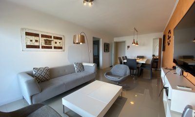 Venta apartamento 3 dormitorios Aidy Grill