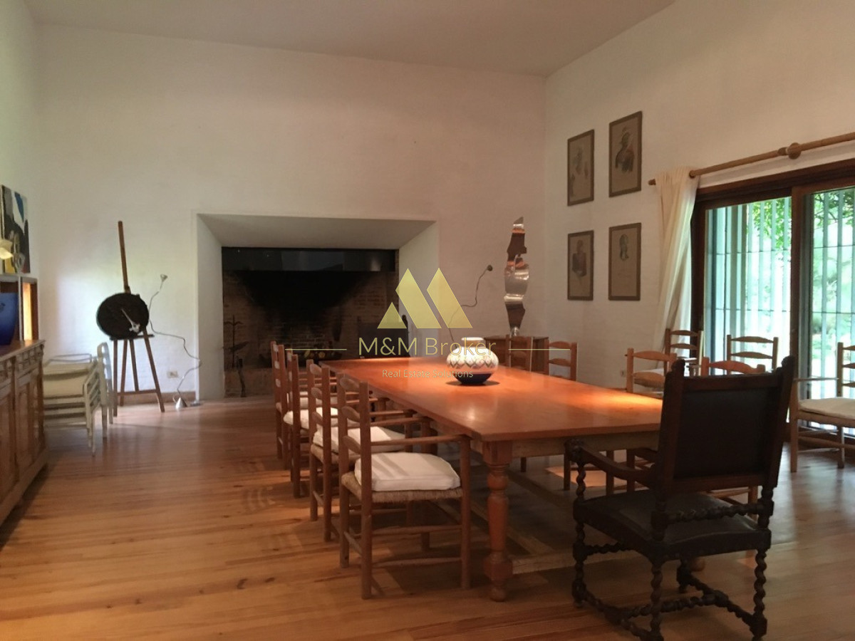 Casa ID.40 - Playa Brava, 4 Dormitorios, Loft Y Servicio.