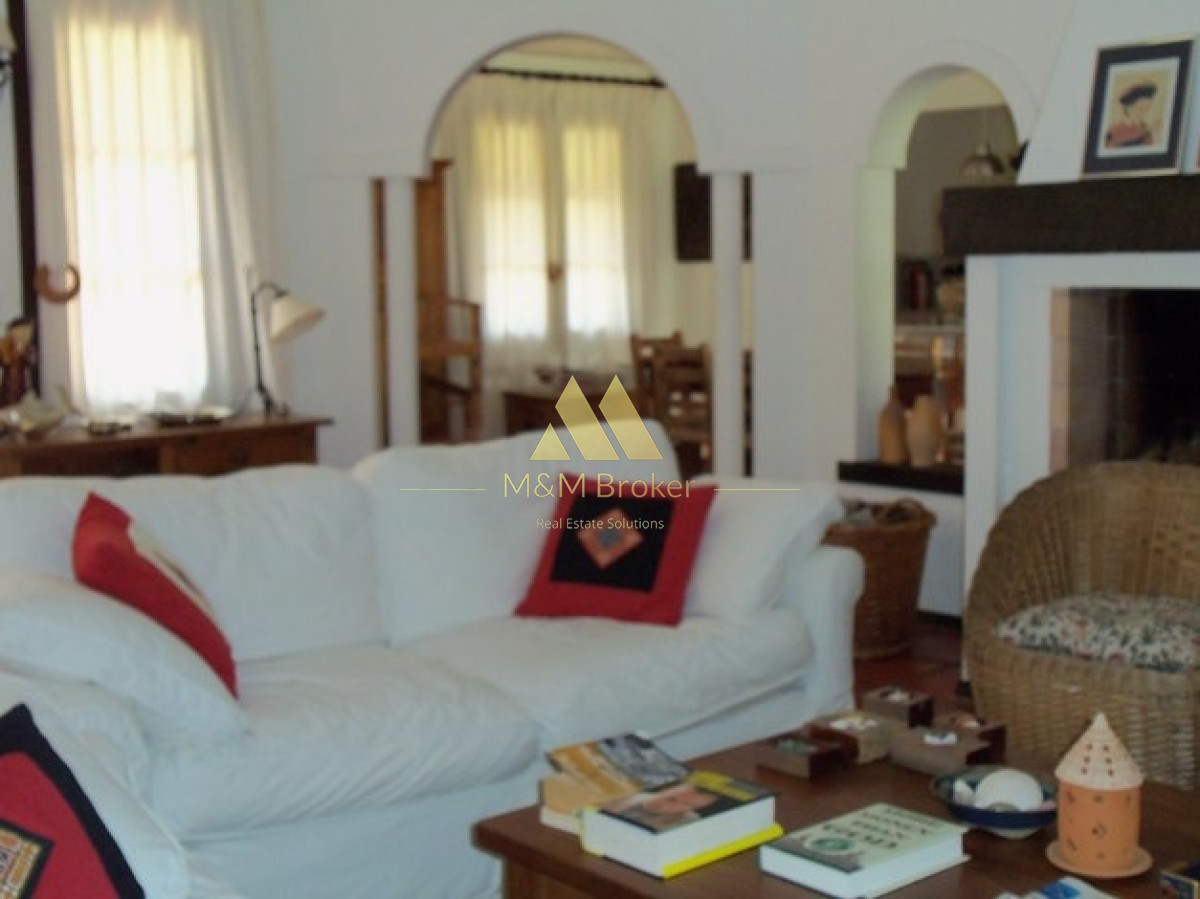Casa ID.172 - Alquilo,Playa Brava 4 dormitorios, y piscina, parada 23