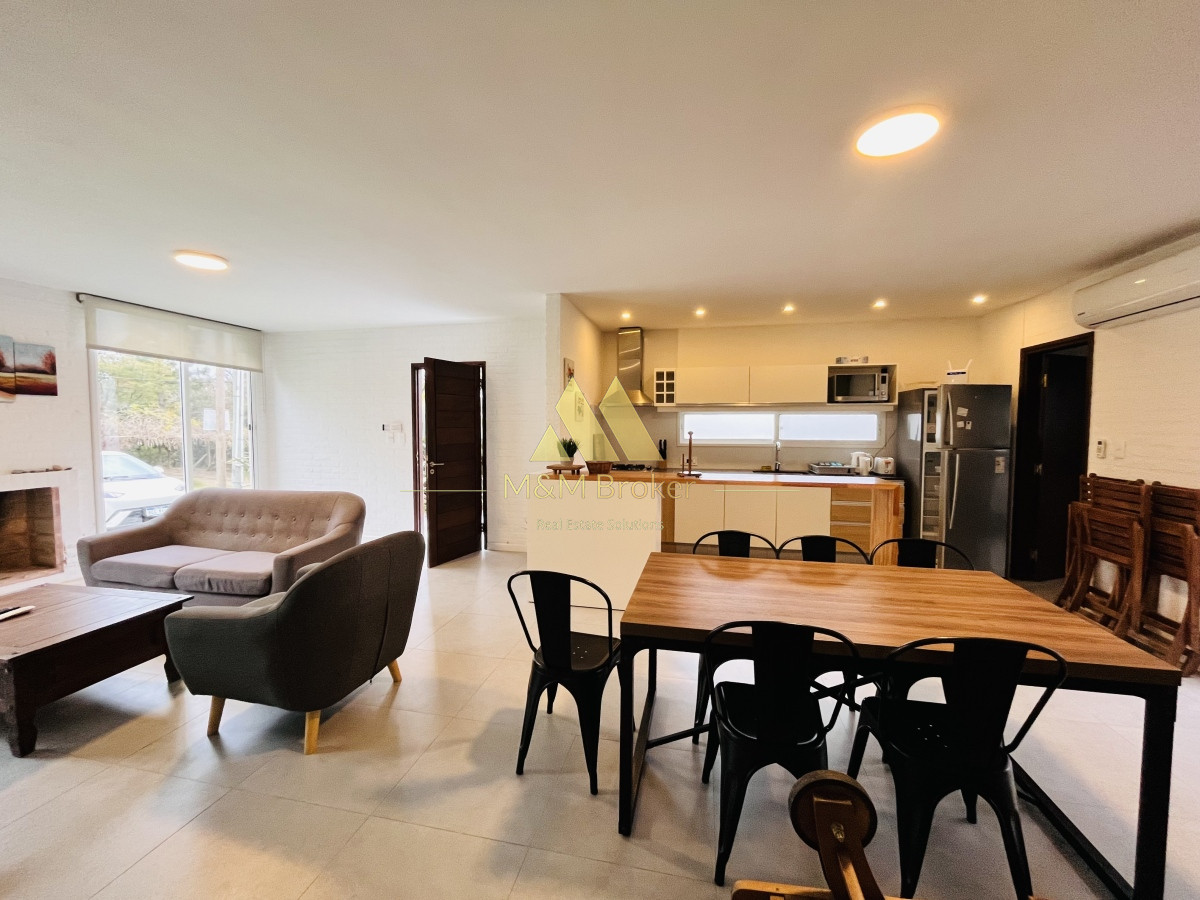 Casa ID.403 - Venta de Casa 3 dormitorios en San Francisco, Piriápolis a paso del Mar