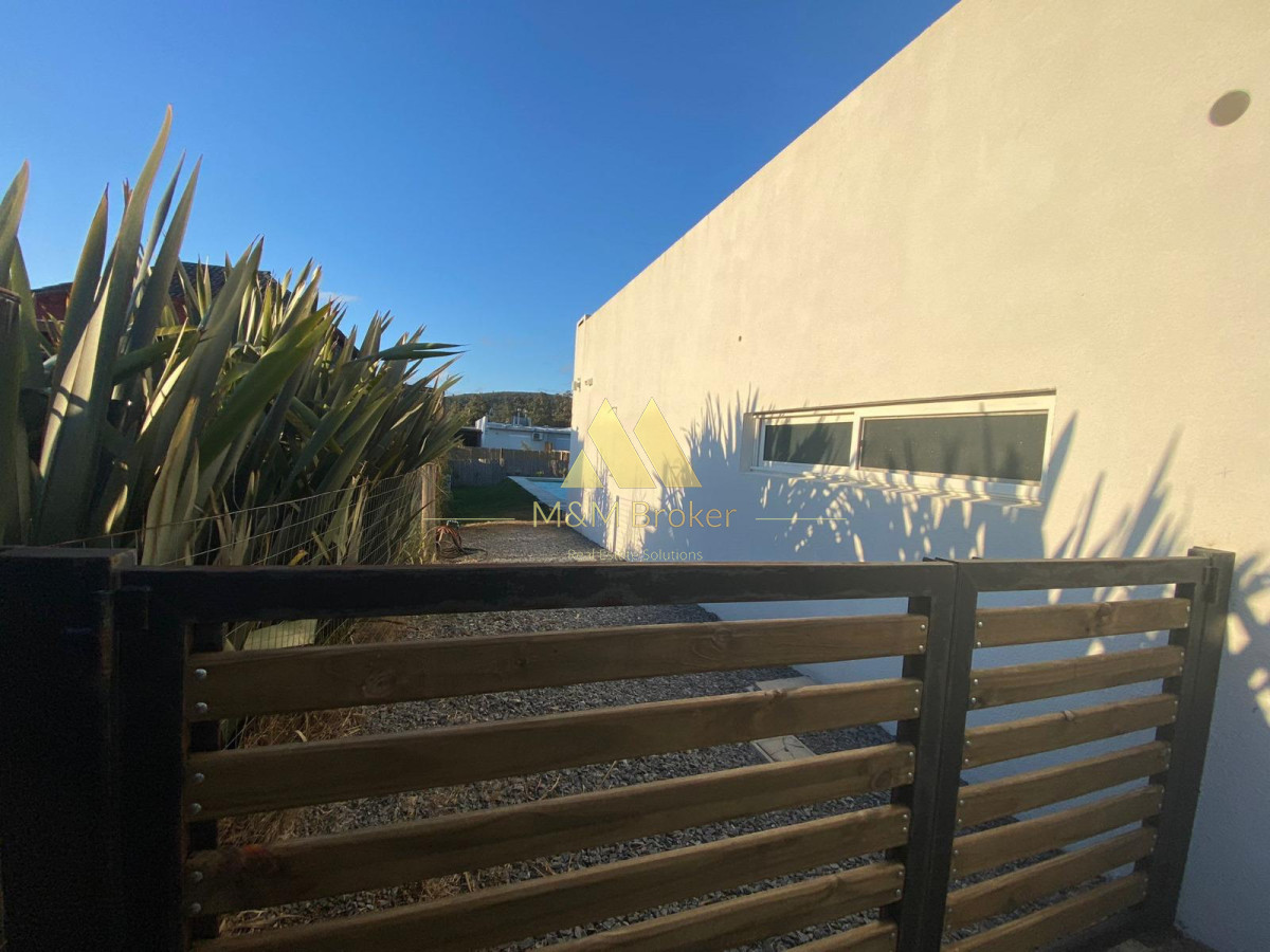 Casa ID.403 - Venta de Casa 3 dormitorios en San Francisco, Piriápolis a paso del Mar