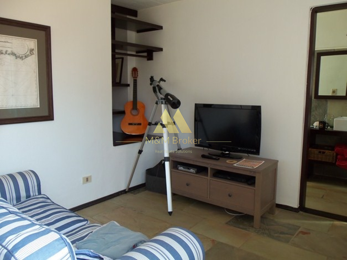 Casa ID.172 - Alquilo,Playa Brava 4 dormitorios, y piscina, parada 23