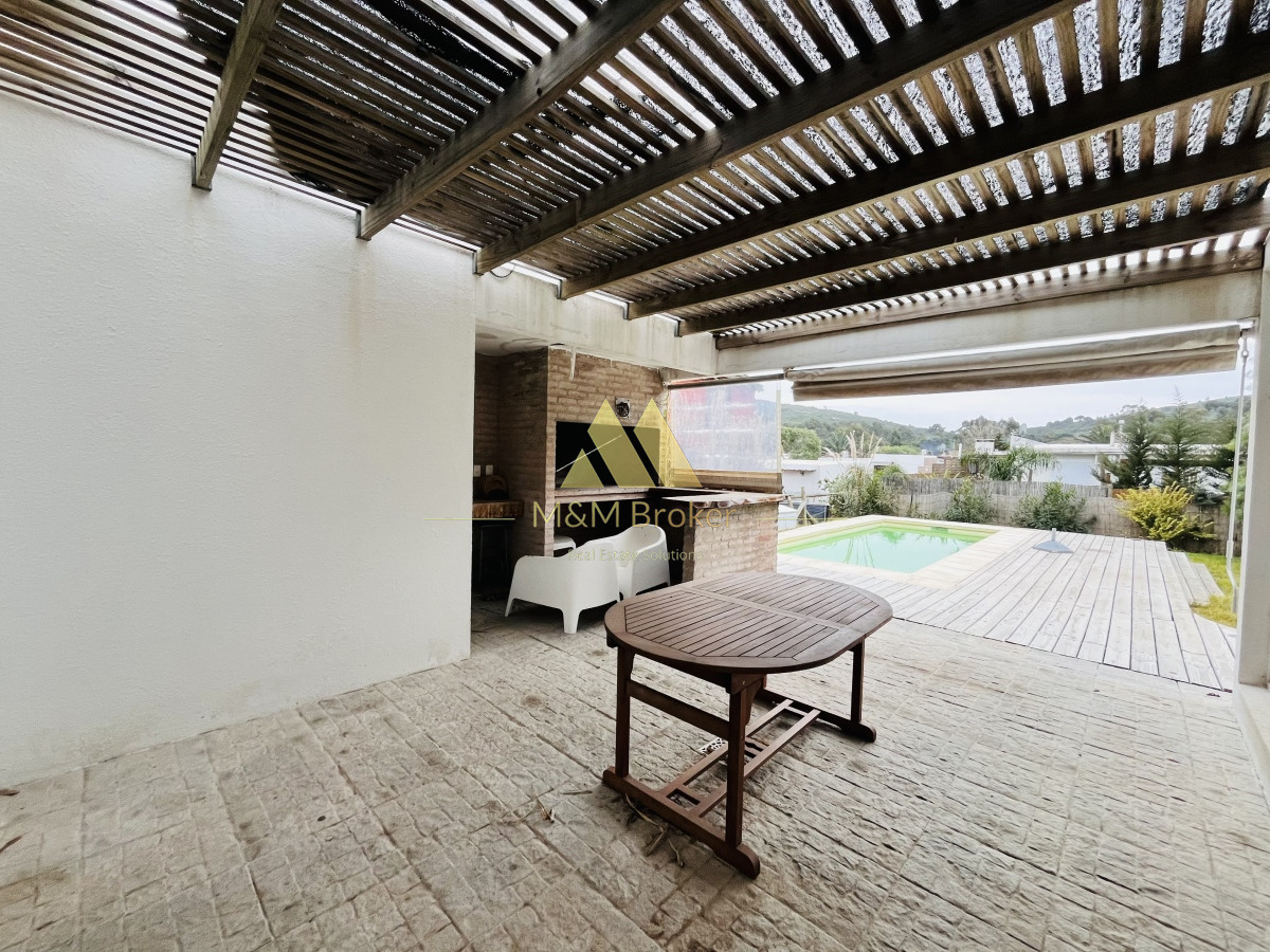 Casa ID.403 - Venta de Casa 3 dormitorios en San Francisco, Piriápolis a paso del Mar