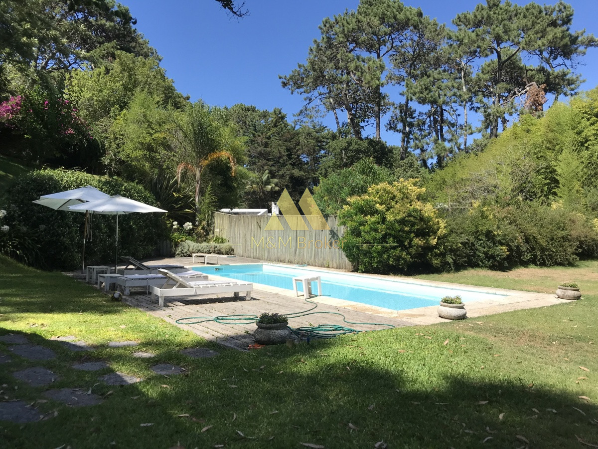 Casa ID.64 - Confortable propiedad, con amplio jardín