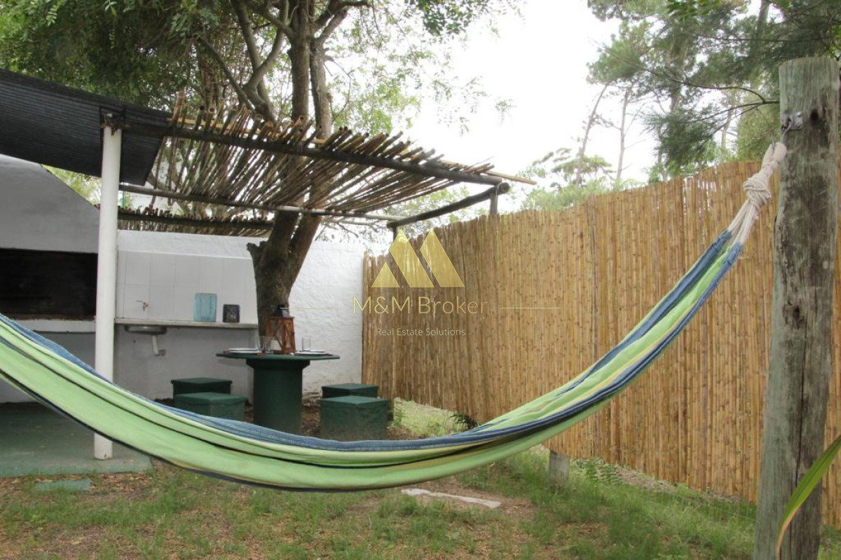 Casa ID.406 - Venta Complejo de 7 Bungalows Bello Horizonte a pasos del Mar