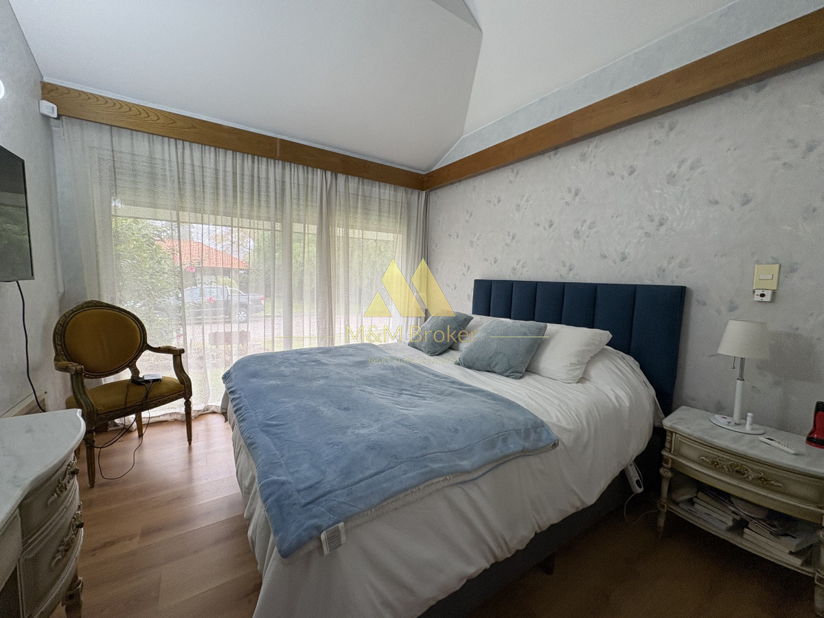 Casa ID.779 - Casa en Venta Playa Mansa Punta del Este 