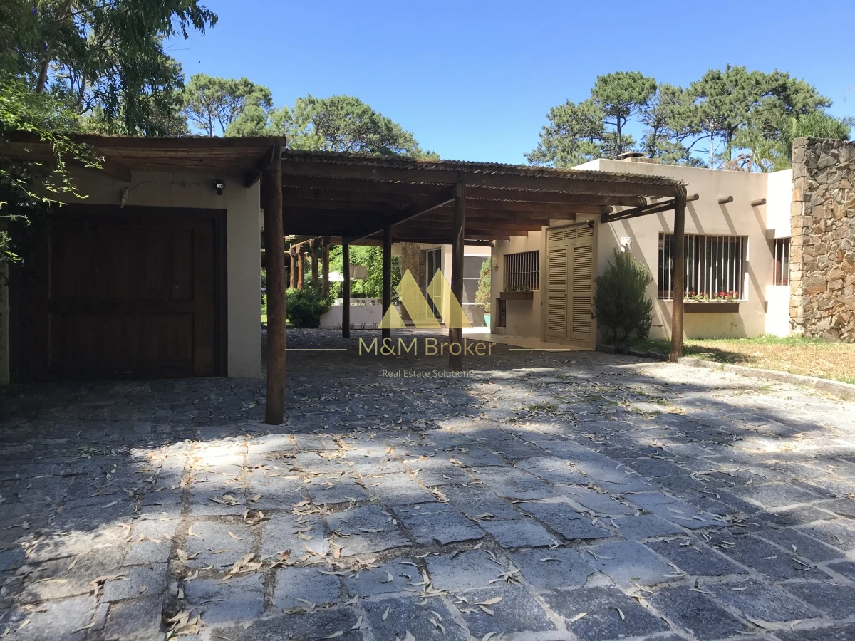 Casa ID.64 - Confortable propiedad, con amplio jardín