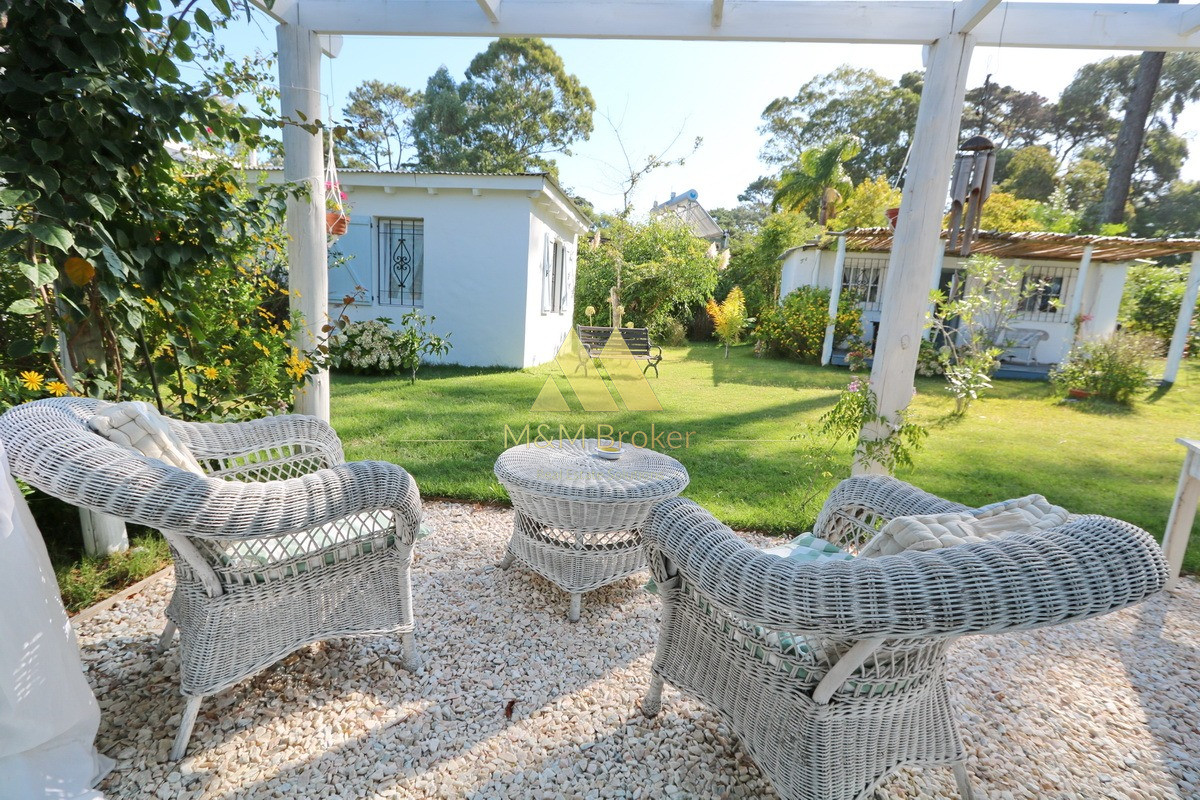 Casa ID.772 - Venta de Casa en Punta del Este, 4 dormitorios, Playa Brava!