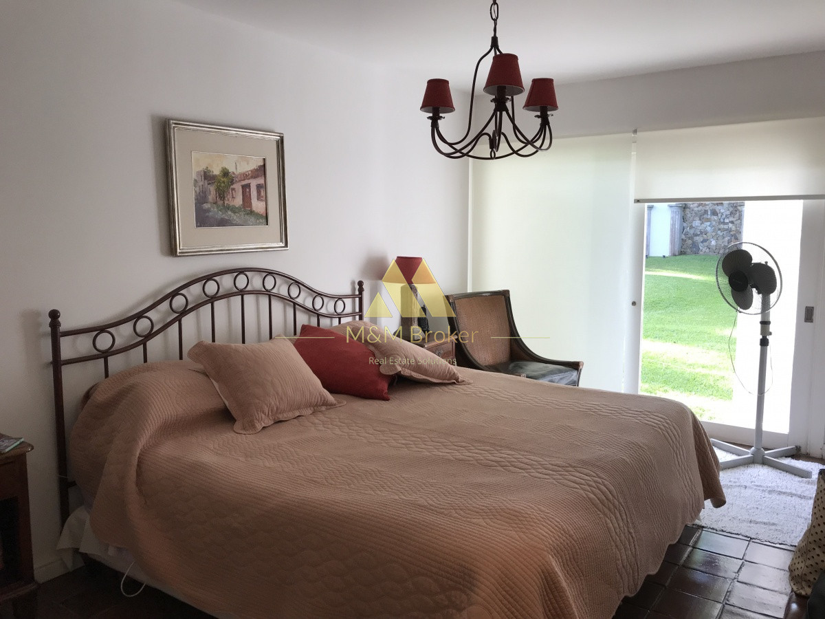 Casa ID.71 - Parada 22 Playa Brava, 4 suites, piscina climatizada y parrillero