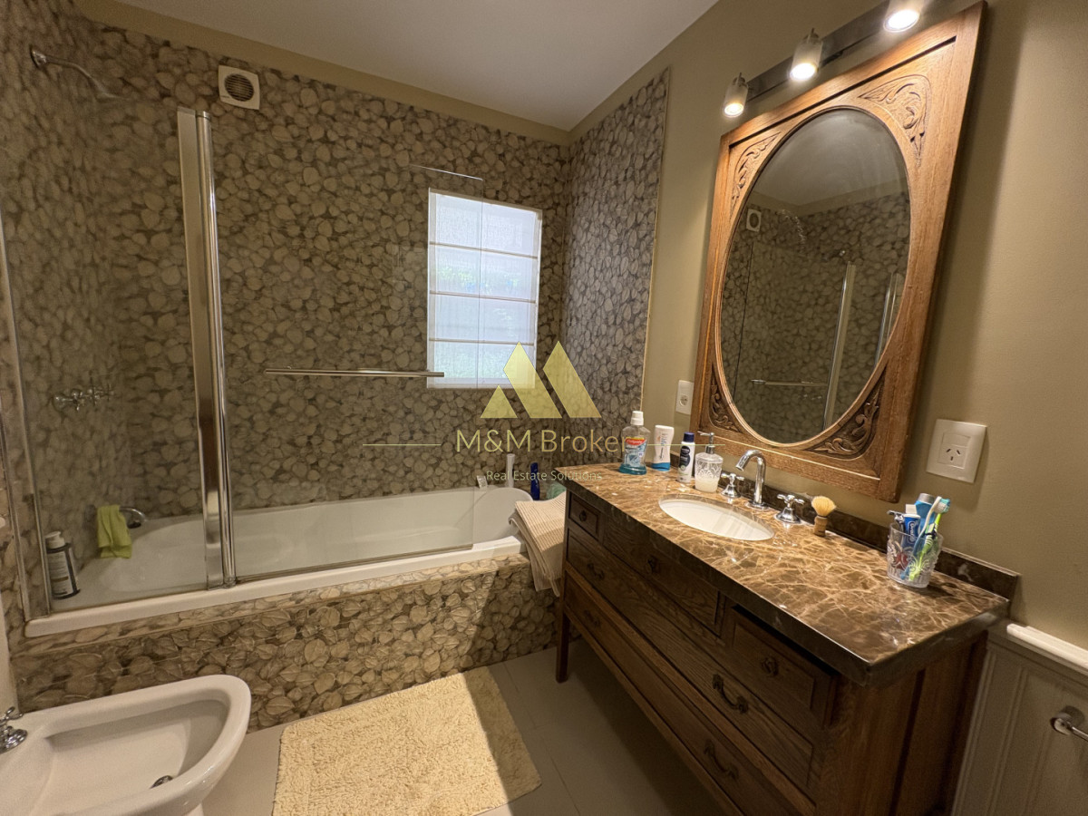 Casa ID.854 - Venta de casa 3 dormitorios en El Quijote, La Barra 