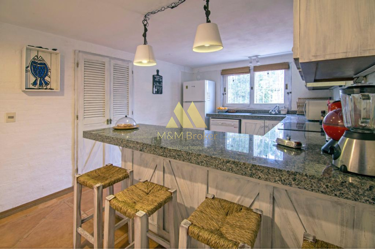 Casa ID.741 - Venta casa 5 dormitorios Pinares Uruguay