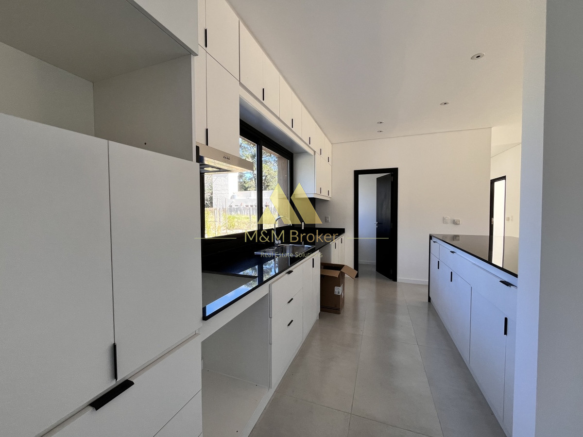 Casa ID.483 - Venta casa 3 dormitorios San Rafael Punta del Este a Estrenar