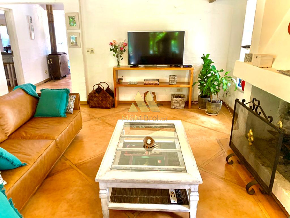 Casa ID.741 - Venta casa 5 dormitorios Pinares Uruguay