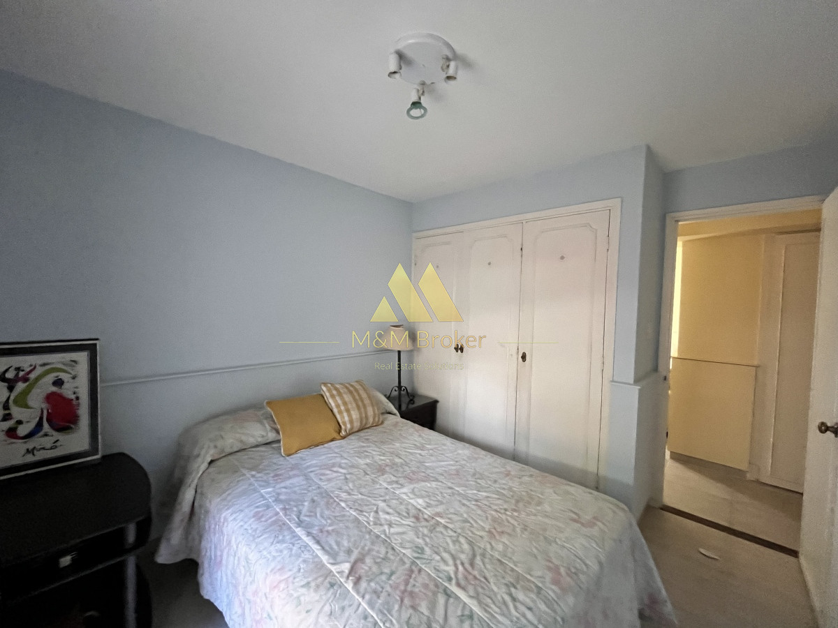 Casa ID.490 - Venta casa 5 dormitorios Playa Mansa parada 10
