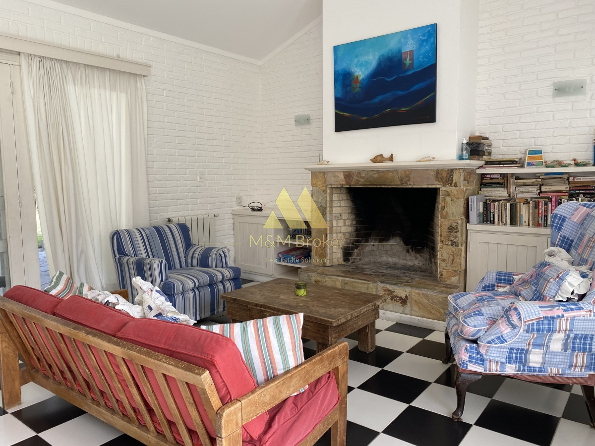 Casa ID.324 - Casa en venta 5 dormitorios en Playa Brava