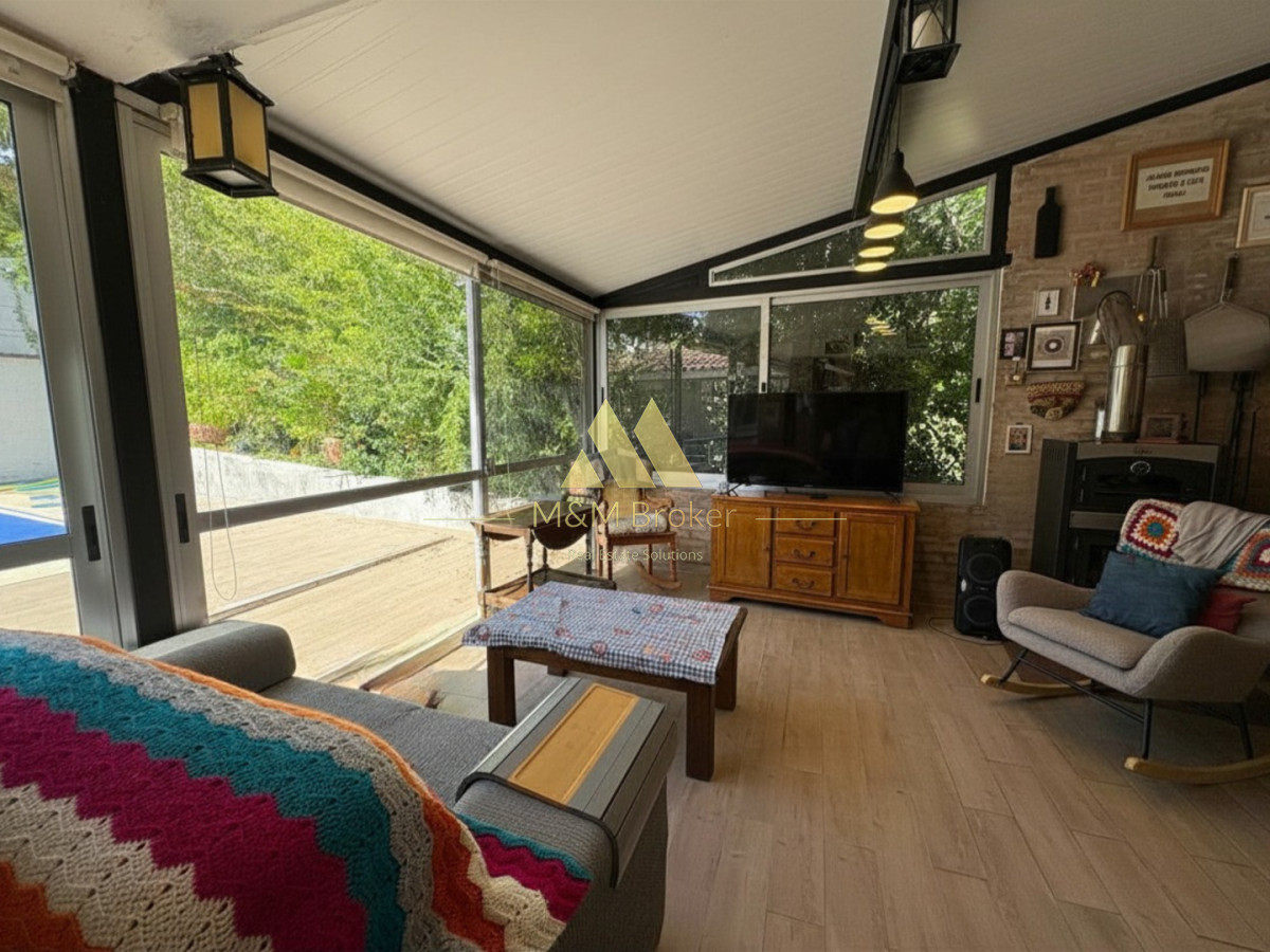 Casa ID.856 - Tradicional casa en Playa Mansa 4 dormitorios