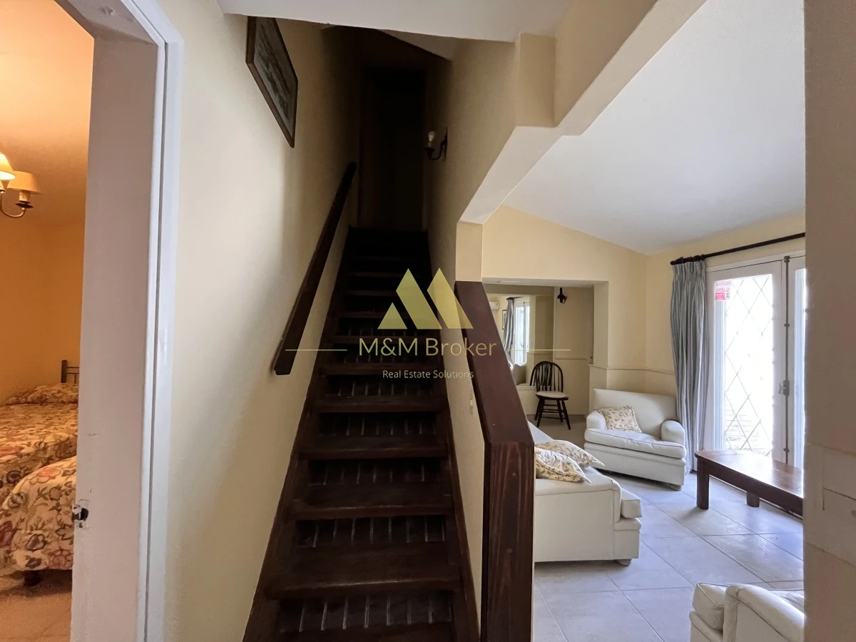 Casa ID.490 - Venta casa 5 dormitorios Playa Mansa parada 14