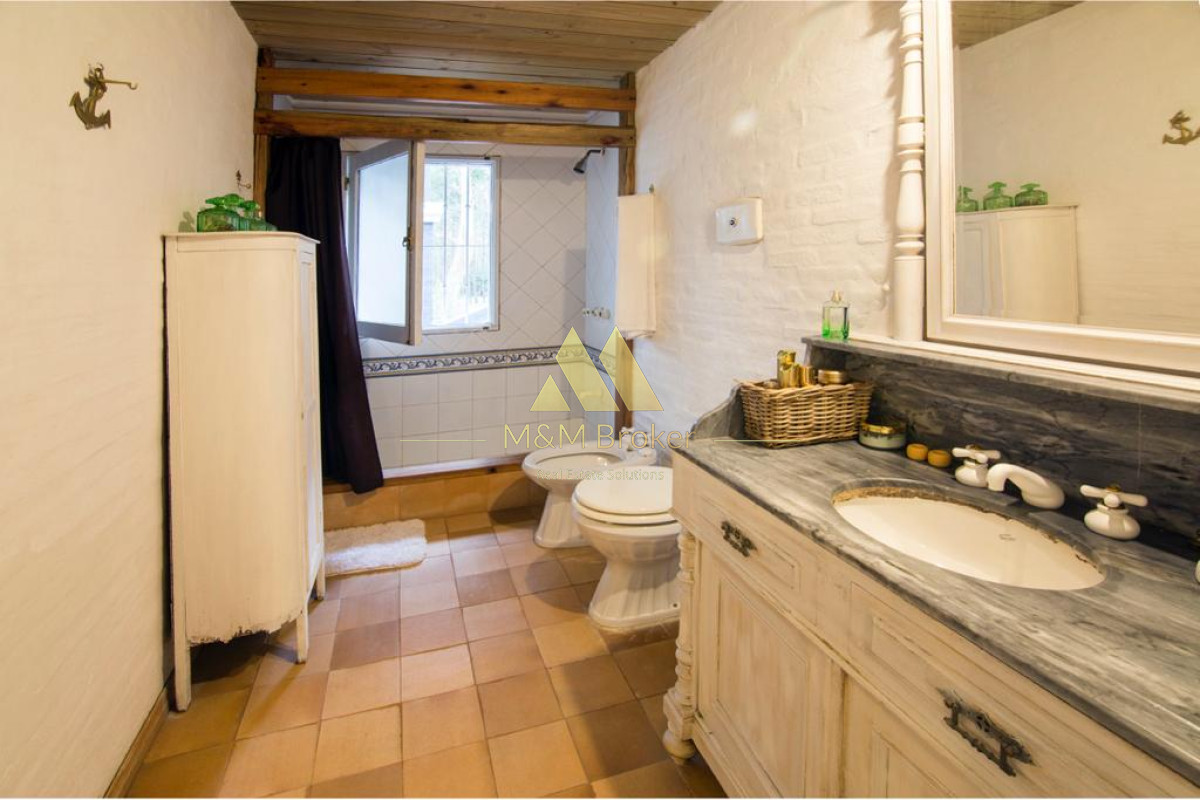 Casa ID.741 - Venta casa 5 dormitorios Pinares Uruguay
