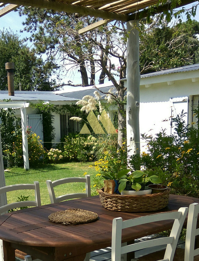 Casa ID.772 - Venta de Casa en Punta del Este, 4 dormitorios, Playa Brava!