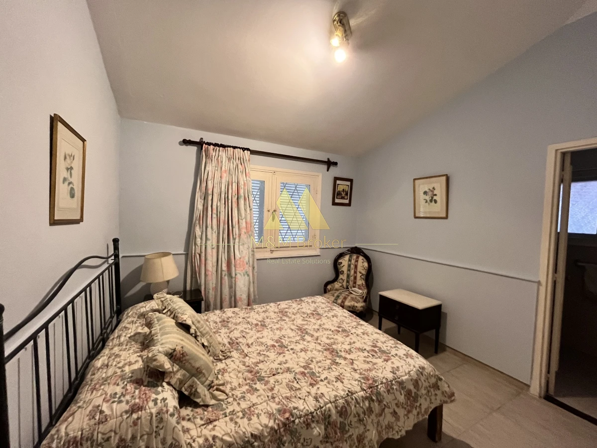Casa ID.490 - Venta casa 5 dormitorios Playa Mansa parada 14