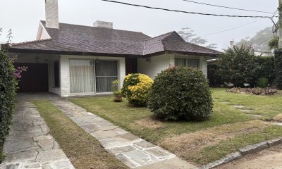 Casa en Venta Playa Mansa Punta del Este