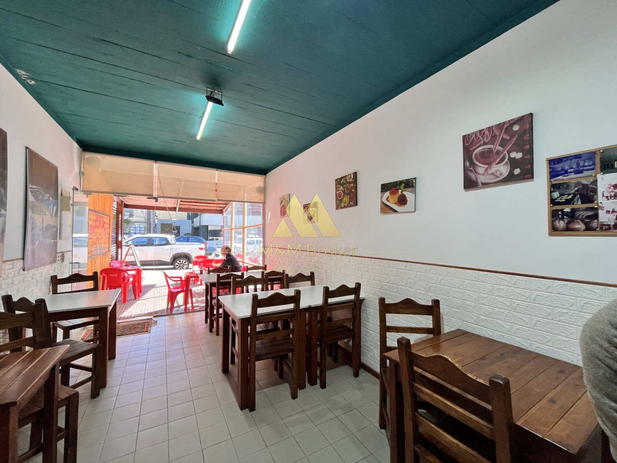Local Comercial ID.612 - Venta local punta del este con renta