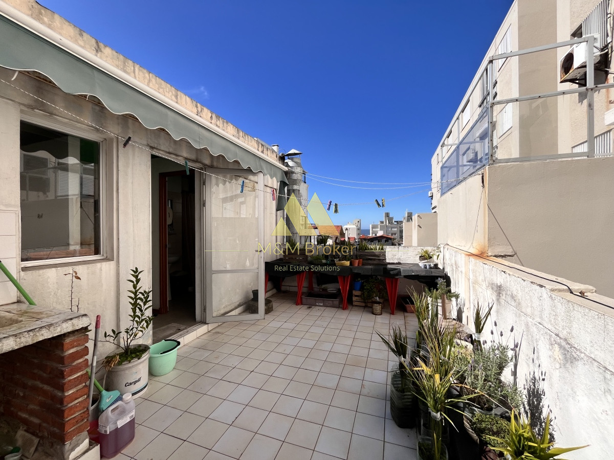 Local Comercial ID.612 - Venta local punta del este con renta
