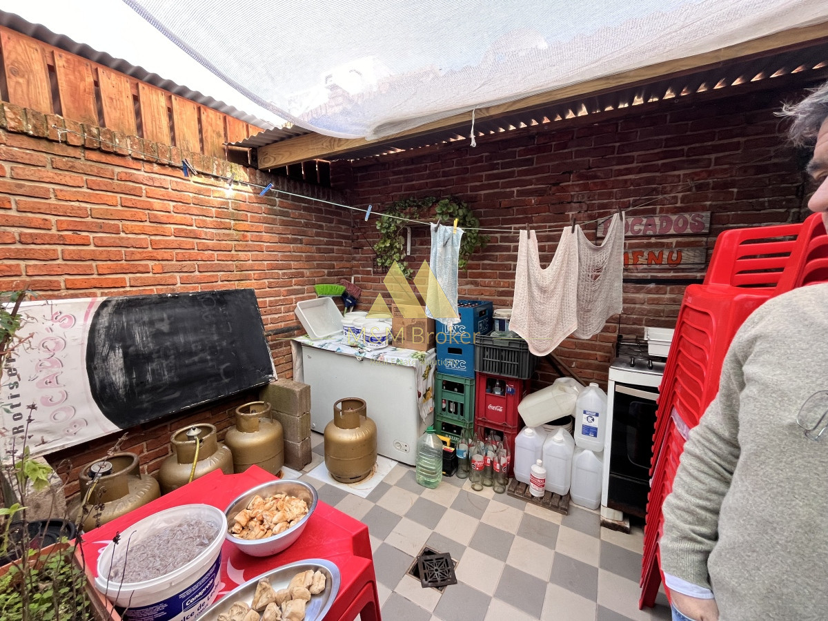 Local Comercial ID.612 - Venta local punta del este con renta