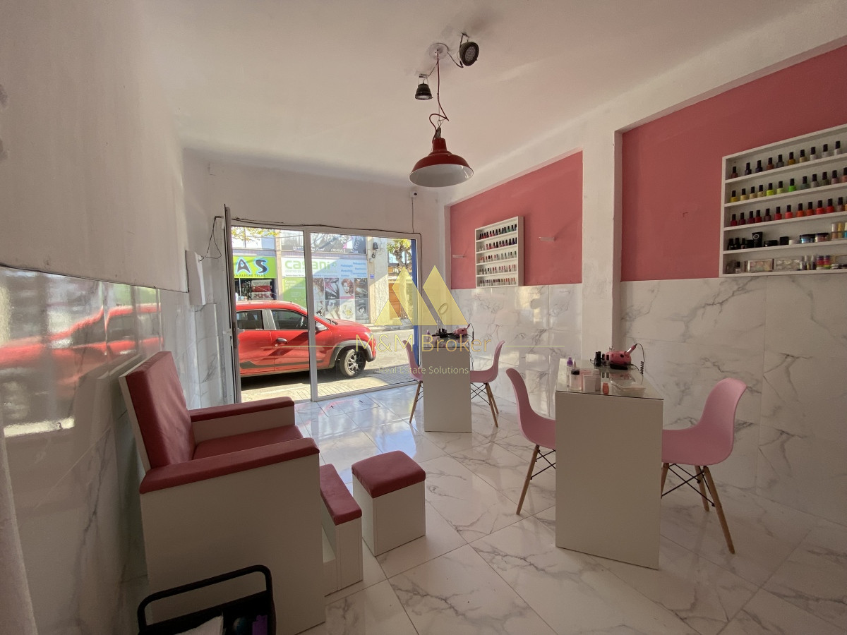 Local Comercial ID.288 - VENDE YA!!! 2 LOCALES Y CASA DE 2 DORMITORIOS 