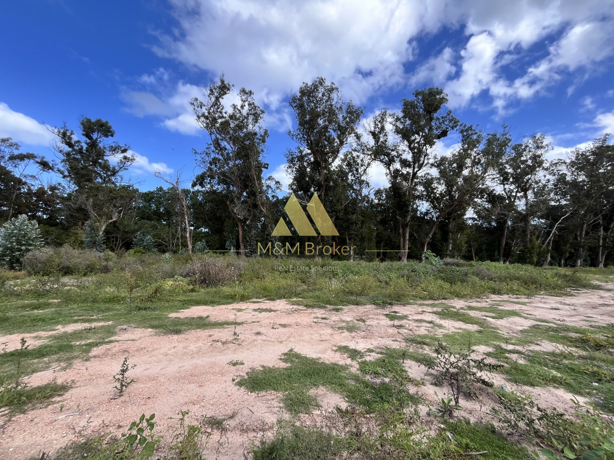 Terreno ID.409 - Venta terreno Pda 45 mansa (barrio privado)