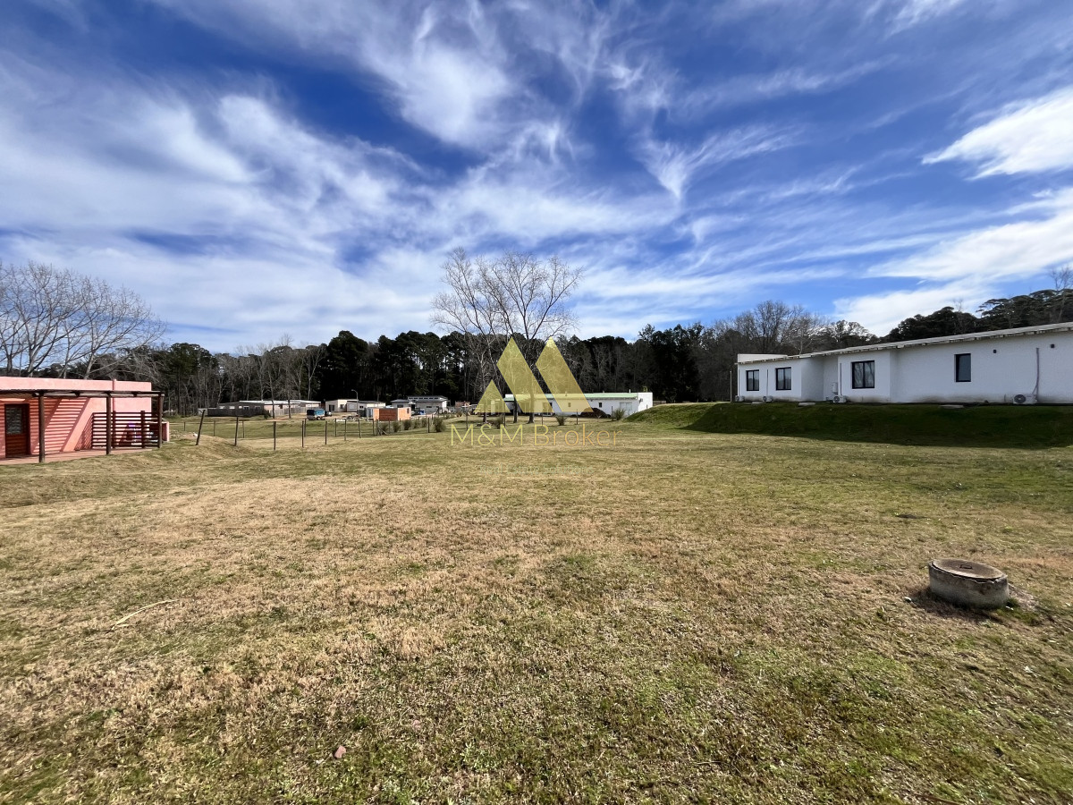 Terreno ID.463 - Venta terreno 1300 metros en Barrio Privado Zona lussich