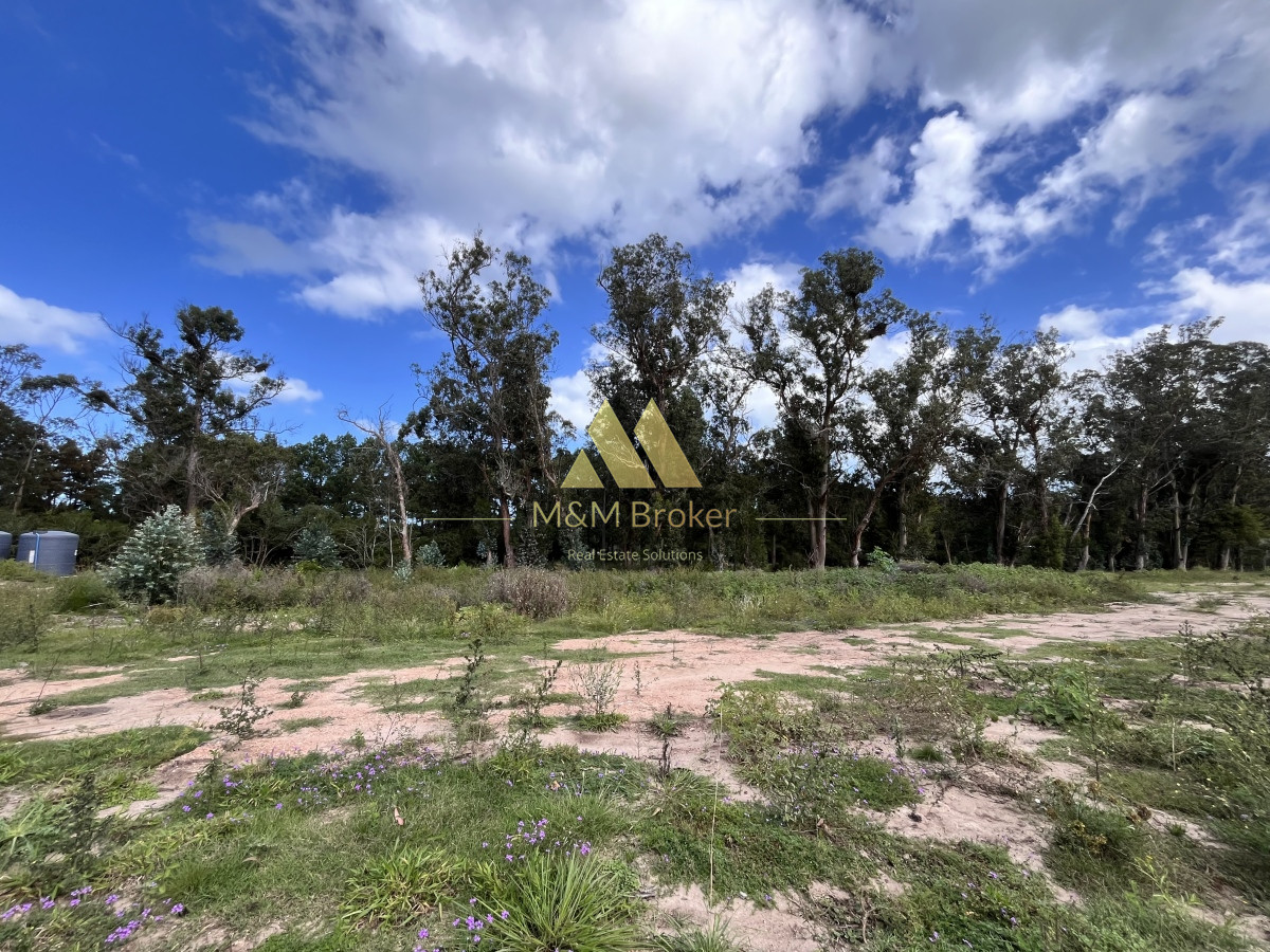 Terreno ID.409 - Venta terreno Pda 45 mansa (barrio privado)