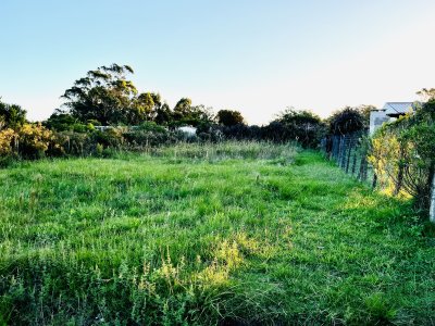 Venta terreno 600m Punta Negra Piriápolis