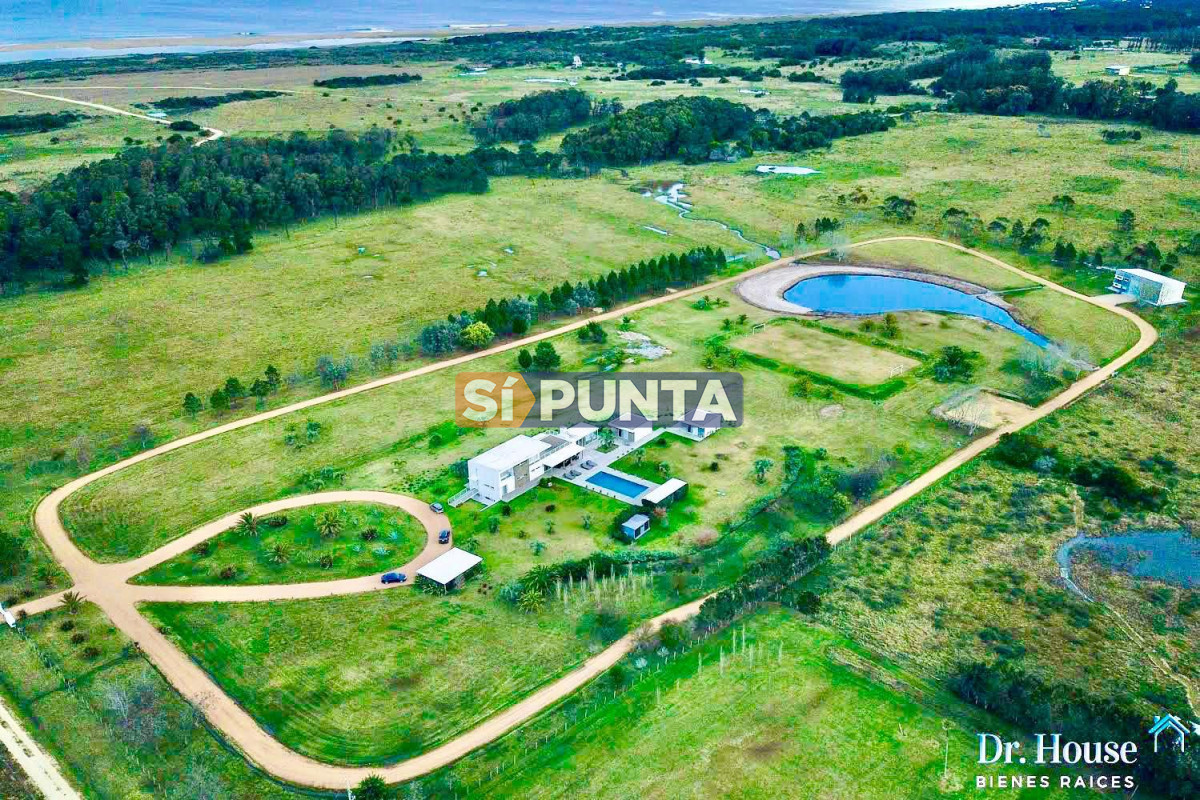 Chacra ID.13220 - Espectacular Chacra minimalista Jose Ignacio 