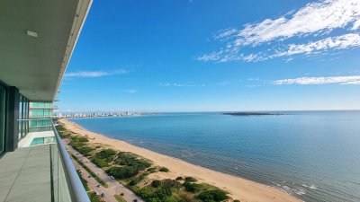 Piso Alto en Venetian Luxury Tower, 3 Suites, vista extraordinaria al mar