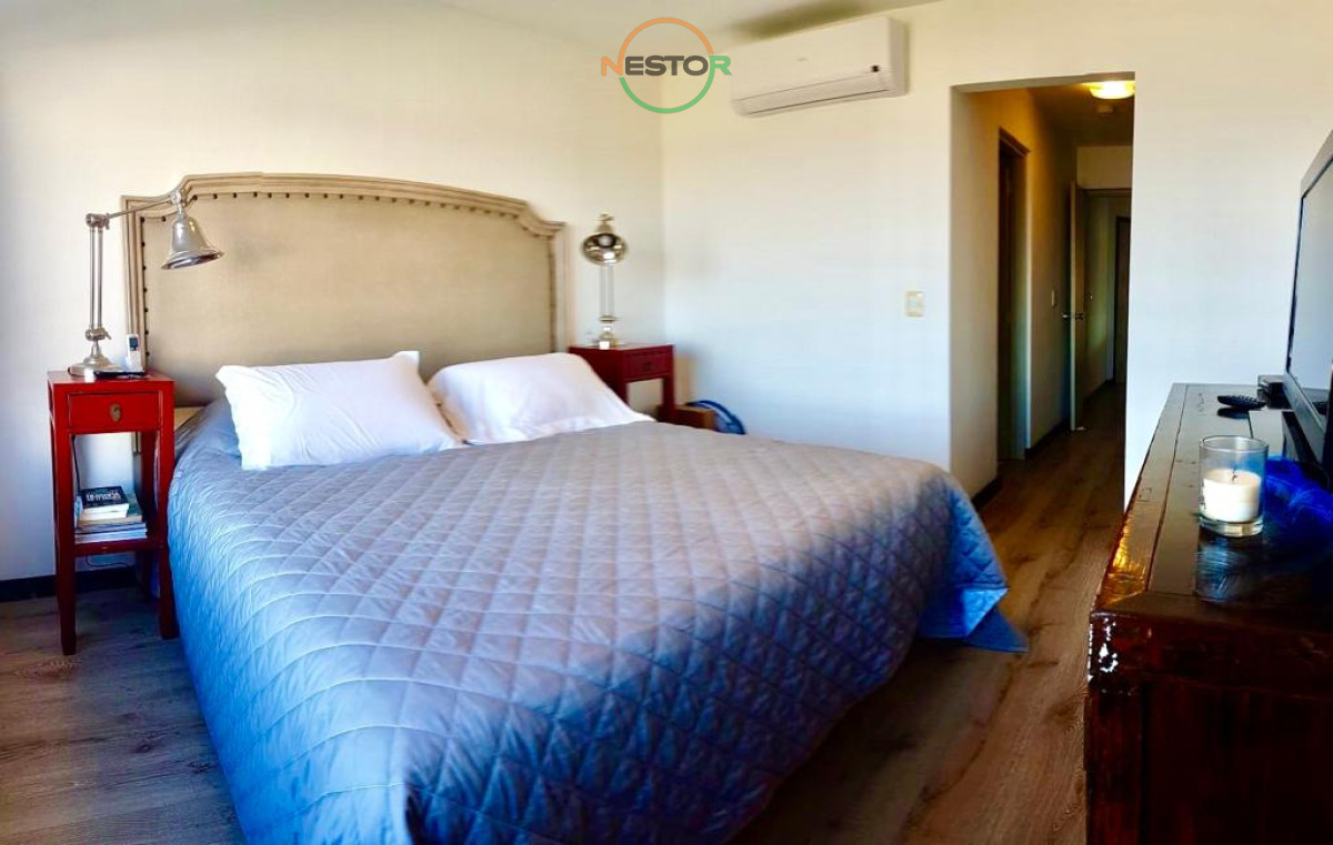 Apartamento ID.5285 - Frente al Mar, 3 dormitorios 3 baños, hermosa vista hacia Punta del Este