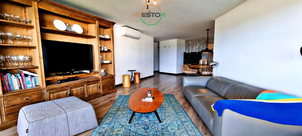 Apartamento ID.5285 - Frente al Mar, 3 dormitorios 3 baños, hermosa vista hacia Punta del Este