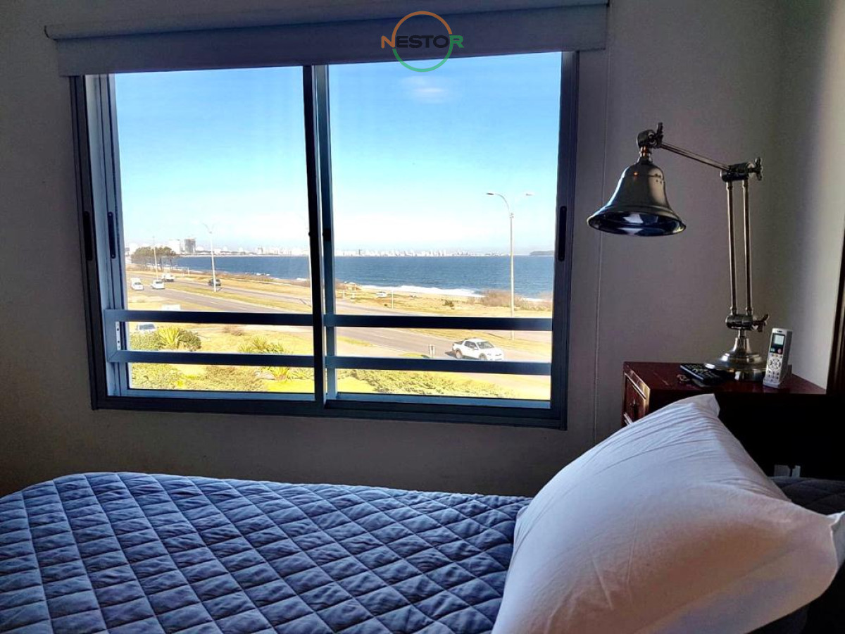 Apartamento ID.5285 - Frente al Mar, 3 dormitorios 3 baños, hermosa vista hacia Punta del Este