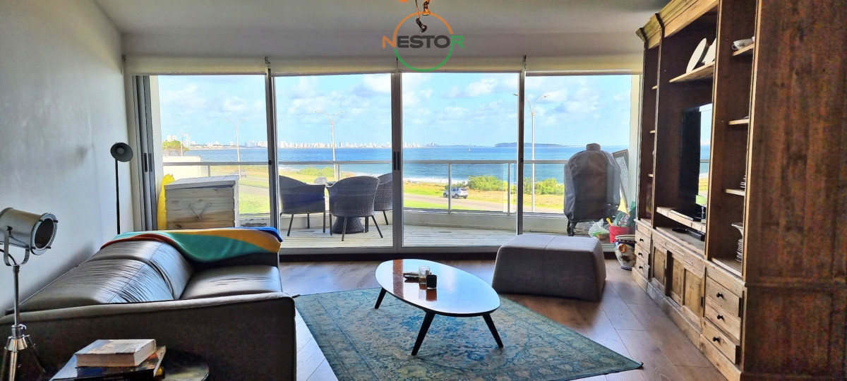 Apartamento ID.5285 - Frente al Mar, 3 dormitorios 3 baños, hermosa vista hacia Punta del Este