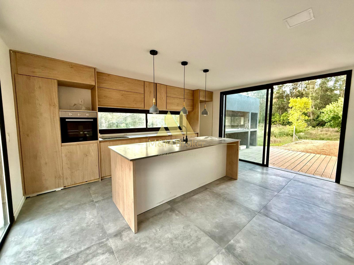 Casa ID.796 - Hermoso proyecto Barrio Cerrado en la barra “ Bosques del Tesoro