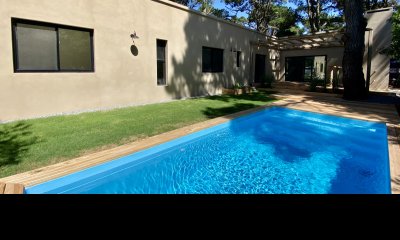 Hermosa Casa 3 dormitorios + piscina a estrenar en pueblo San Vicente - José Ignacio