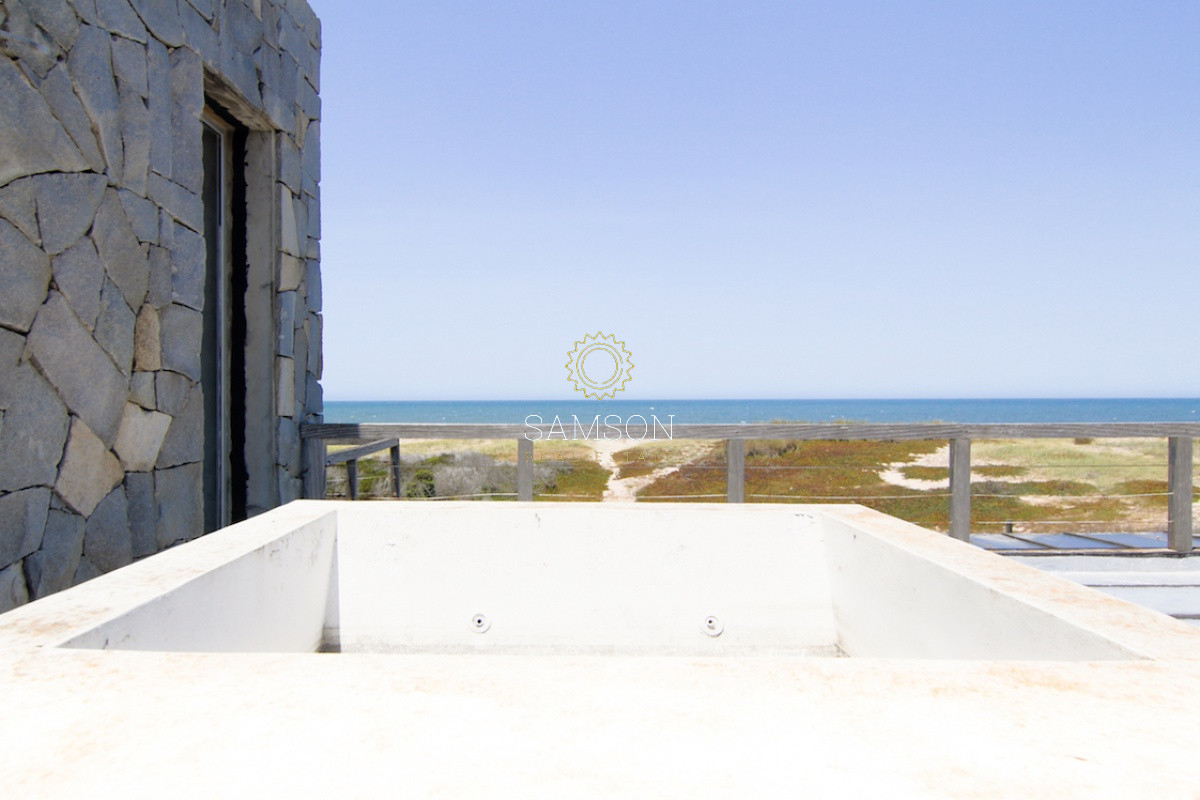 Casa ID.66704 - Sobre el mar Jose Ignacio Punta del Este Uruguay