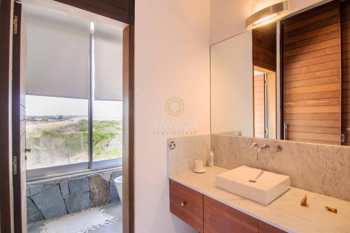 Casa ID.66704 - Sobre el mar Jose Ignacio Punta del Este Uruguay