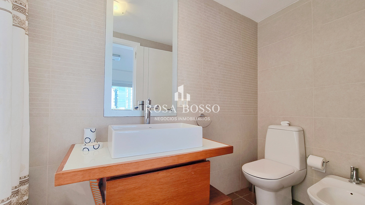 Apartamento ID.9788 - Apartamento Venta 3 dormitorios, 3 baños, parrillero, losa radiante y Vista al mar!