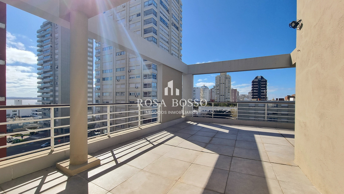 Apartamento ID.9788 - Apartamento Venta 3 dormitorios, 3 baños, parrillero, losa radiante y Vista al mar!