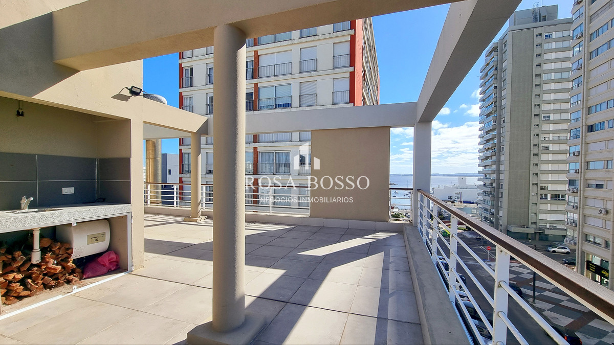 Apartamento ID.9788 - Apartamento Venta 3 dormitorios, 3 baños, parrillero, losa radiante y Vista al mar!