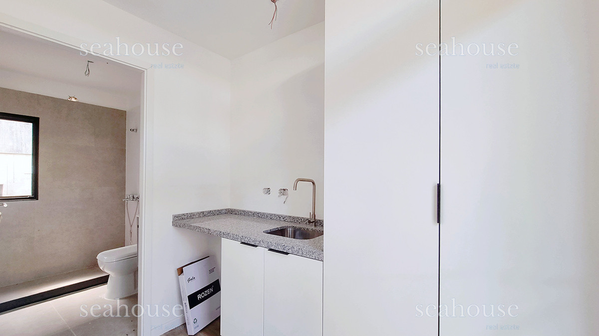 Casa Ref.919 - Casa a estrenar en barrio Privado. 3 dormitorios, 3 baños, calefacción