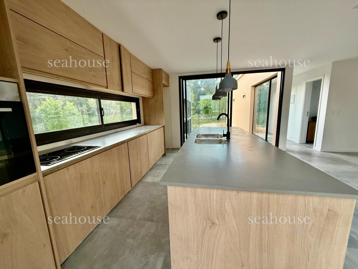 Casa Ref.1028 - Hermoso proyecto Barrio Cerrado en la barra  Bosques del Tesoro