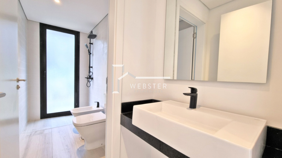 Casa ID.1757 - Casa a Estrenar en Barrio Privado. 4 Suites, Piscina climatizada, losa radiante.